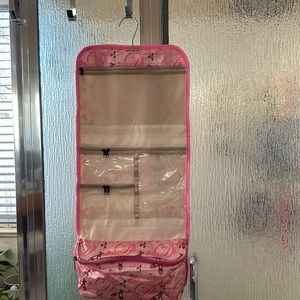 NWOT Hanging Travel Cosmetic/ Make Up Bag
